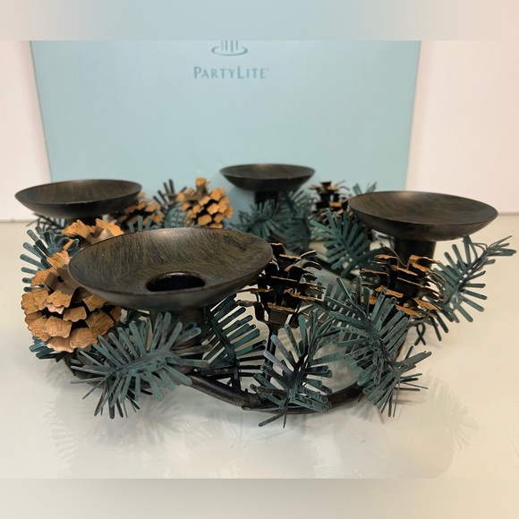 PartyLite Pinecone Candleholder Wreath P8246 Metal Centerpiece Holiday Decor - Picture 4 of 16